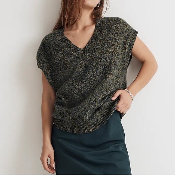 Madewell Sweaters - NWT Madewell Donegal (Re)sponsible Cashmere V-Neck Sweater Vest